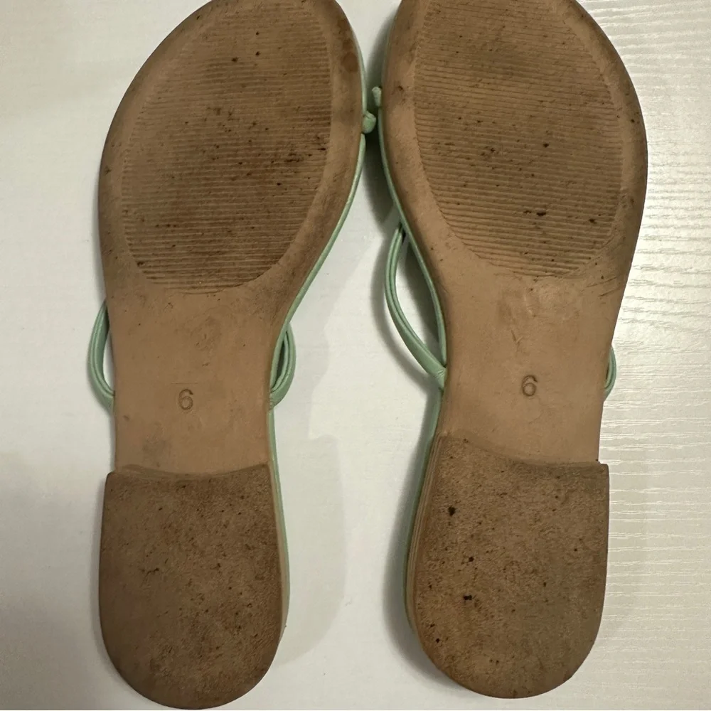 etre green sandals size 6‎ basic